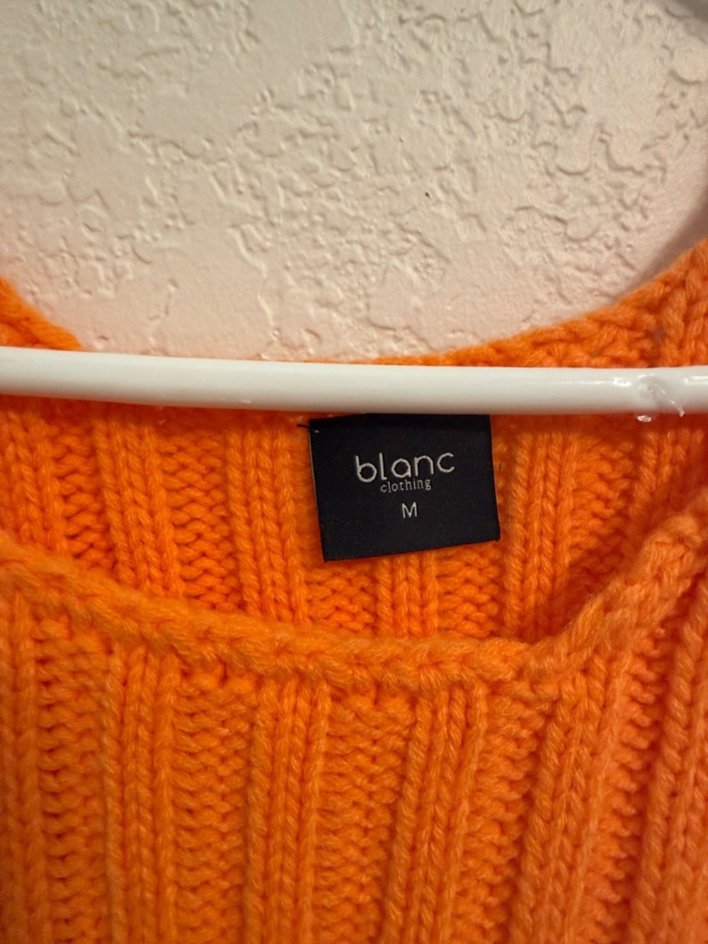 Blanc Orange Ribbed Pointed-Hem Knit Tank - Picture 2 of 6